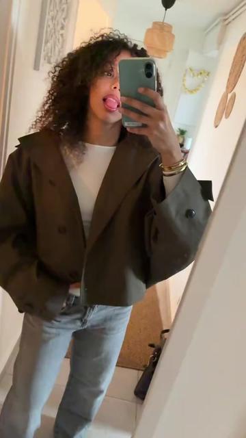 @M é l i 🍭