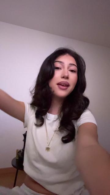 @Izabela🇦🇱