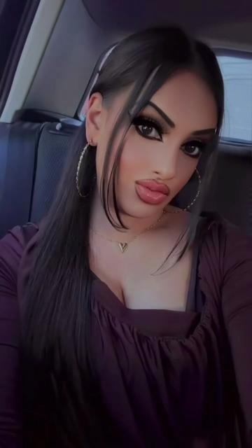 @Heenaaaxo