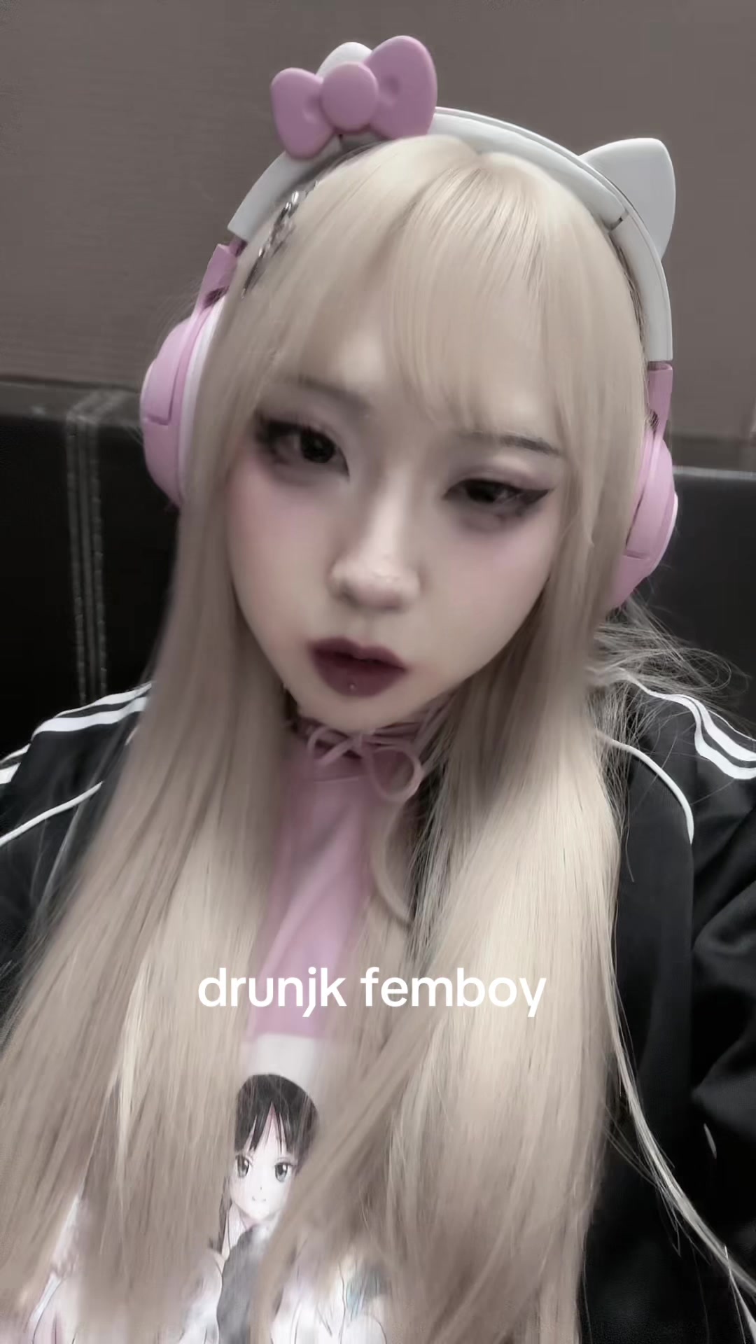 @k!