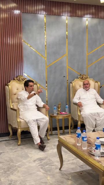 @Makhdoom Hashim Javan Bakht
