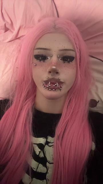 @kissym0lly