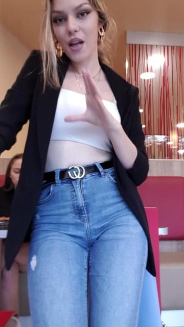 @Maareyyy