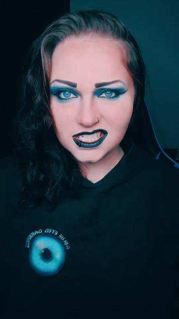 @Blue_Eyed_Darkness