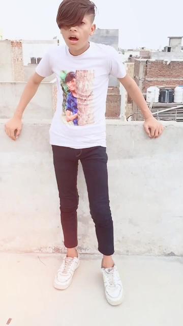 @Ak Aahil Qureshi ⚡️