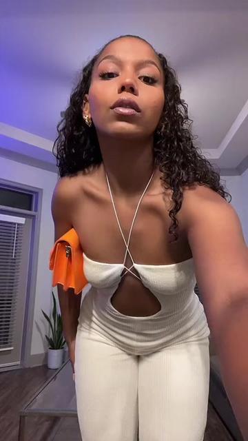 @Rae