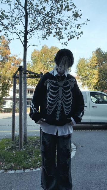 @navy_bluu