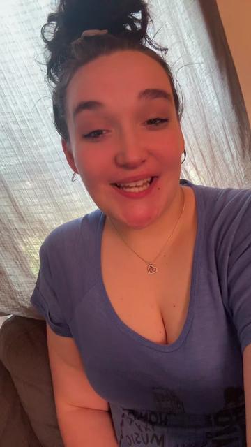 @Onlysoph_21