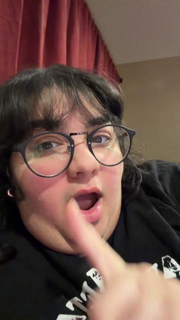 @motleydilettante