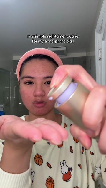 @jennilee &bull; thatacnegirlie