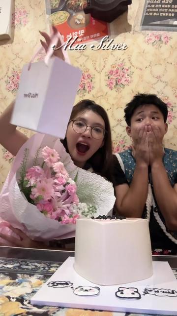 @tốt nghiệp xong cưới ♡