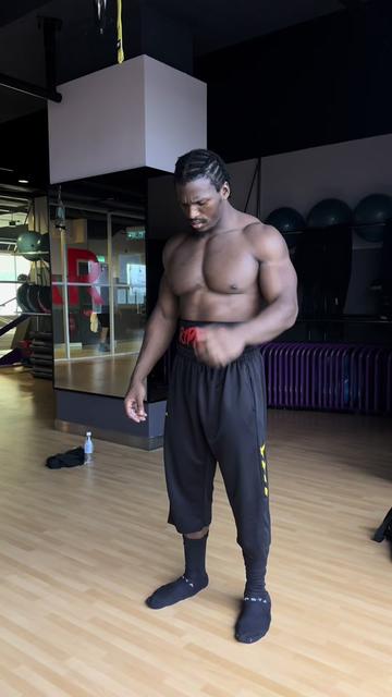 @Muscleboii