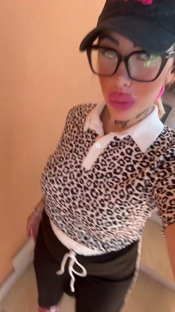 @ERIKA🖤