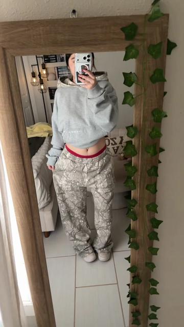 @FindsByJessy