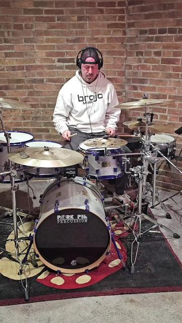 @mike.wilkinson.drums