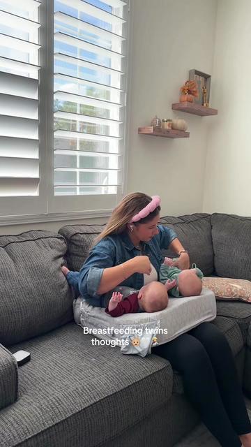 @Emily | Twin Mom + 3