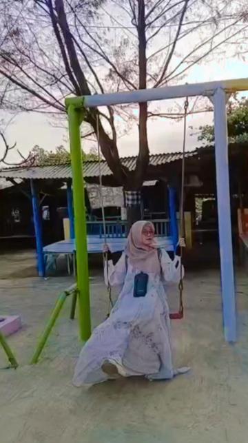 @Dewi Aurora Khan