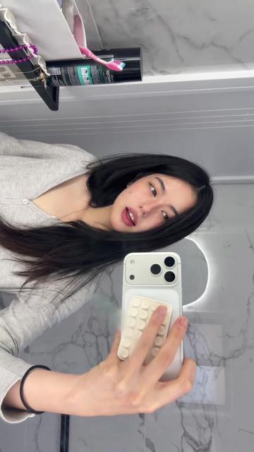 @bellaspammm___
