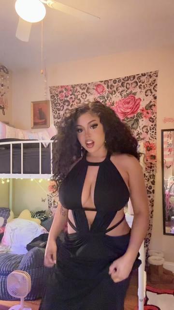 @theuniversegoddess