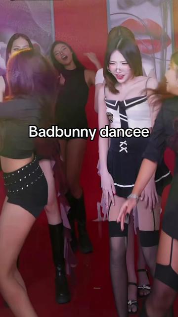 @Badbunnyteam😍Love