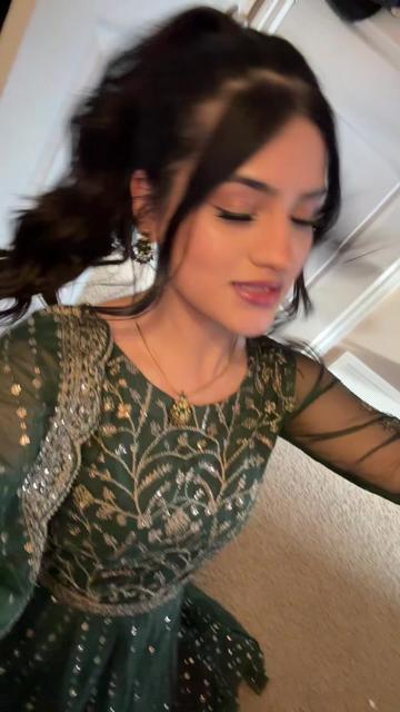 @niaaaa