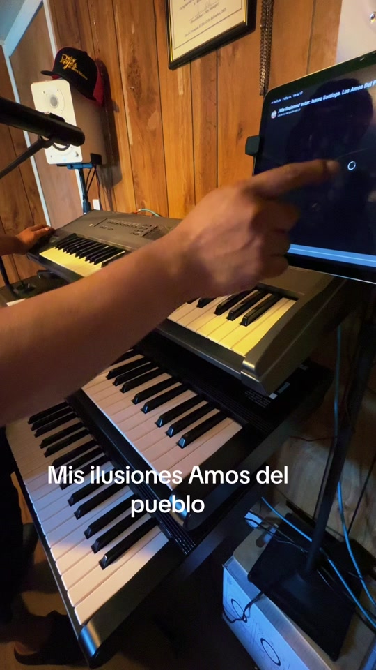 @LEO  TECLADISTA