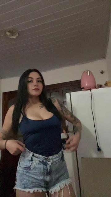 @Caroline Castro