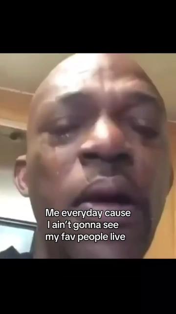 @⁷