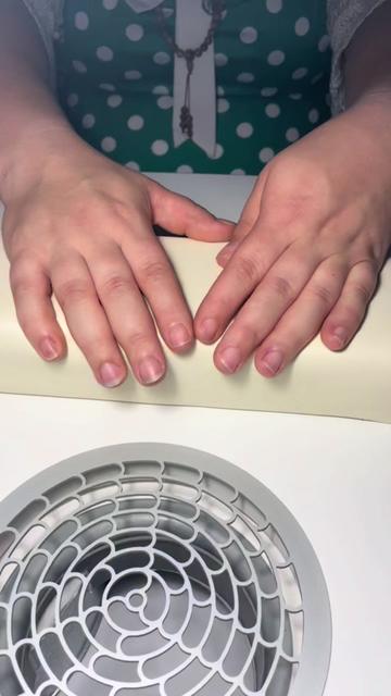 @Nailamos