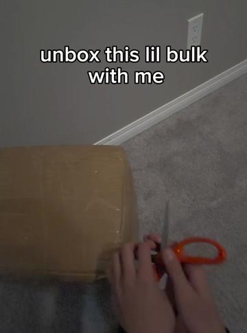 @_B.RESELLS_