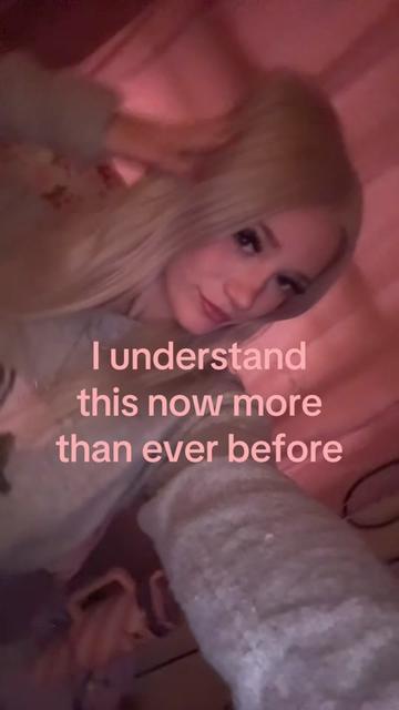@🪽🐰