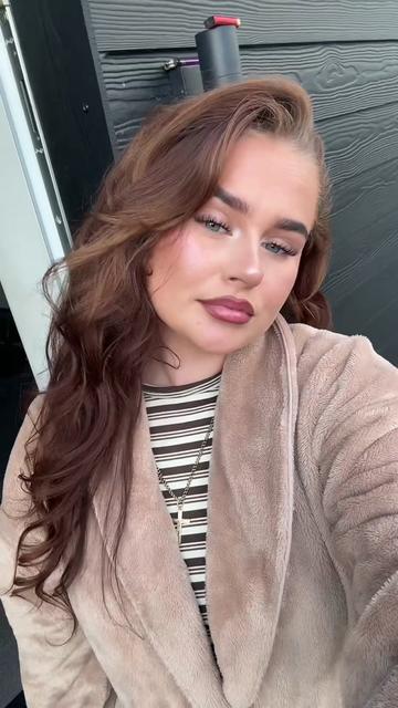 @elliejaynebuss