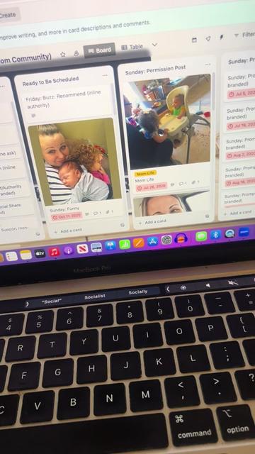 @Cara & Elisa 📋Trello for Moms