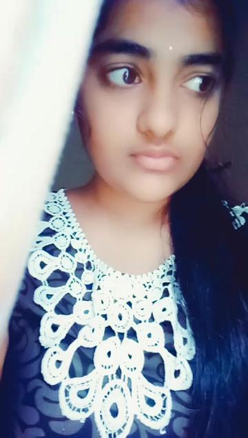 @👑Varsha_Chowdary👑