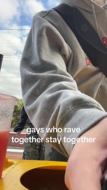 @laura