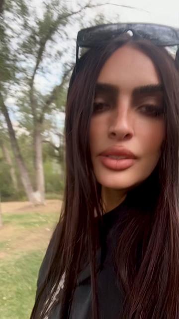 @Elle