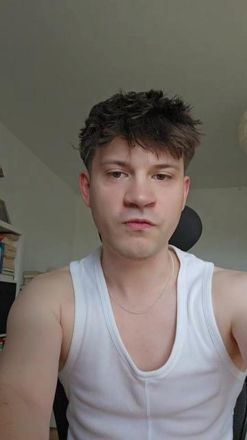 @hstry.simon