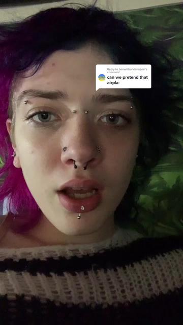 @🫂
