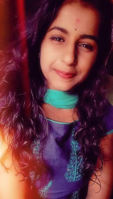 @♥️geethu_m_gowda👑