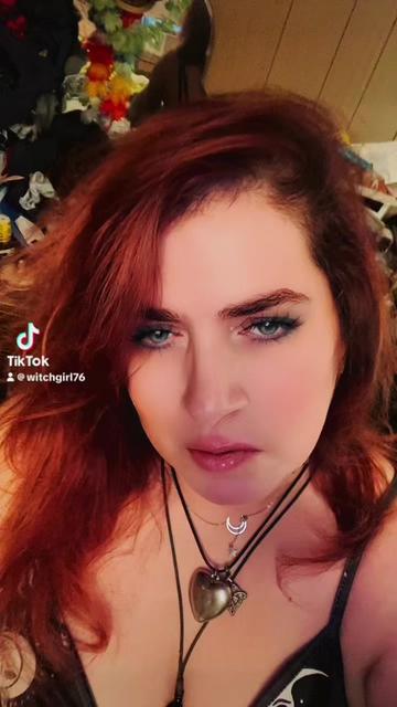 @witchgirl76❌