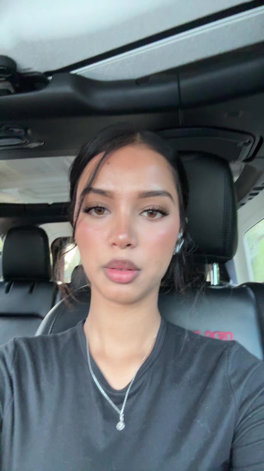 @🦢