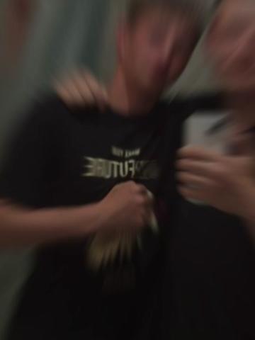 @KIZARU