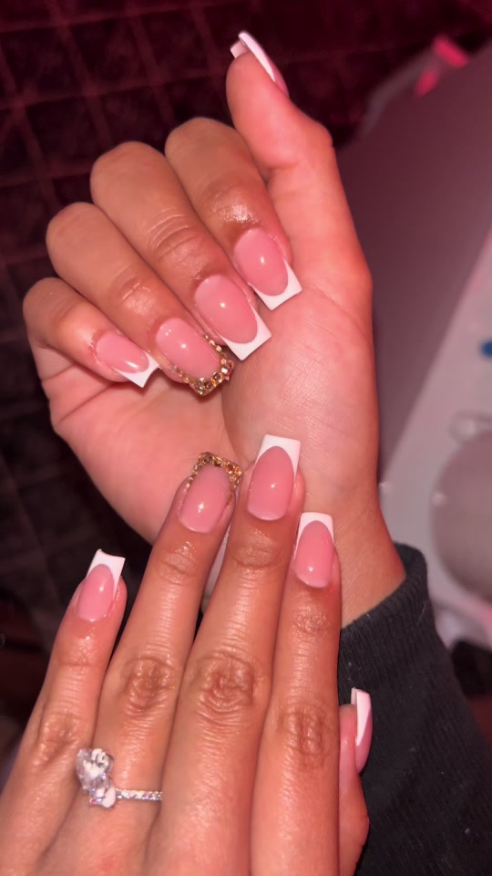 @Nails_Nicolesv