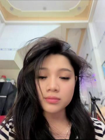 @L&uacute;n L&egrave;👽