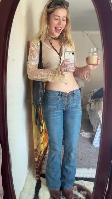 @buttonnosebunny