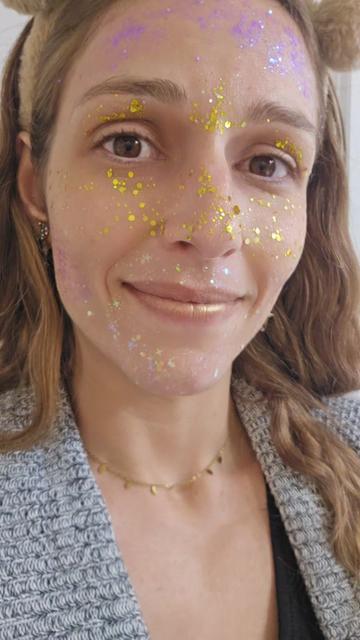 @Jessica - Golden Threads