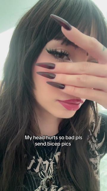 @Foxxi