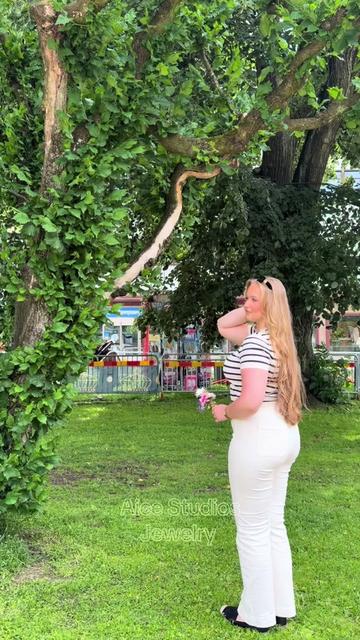 @Viktoria ♱