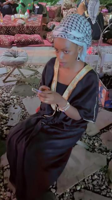 @TESSY🧕✨