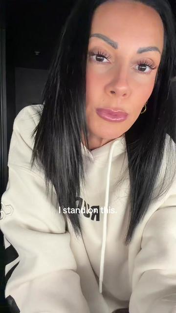 @stayseebeee 🖤